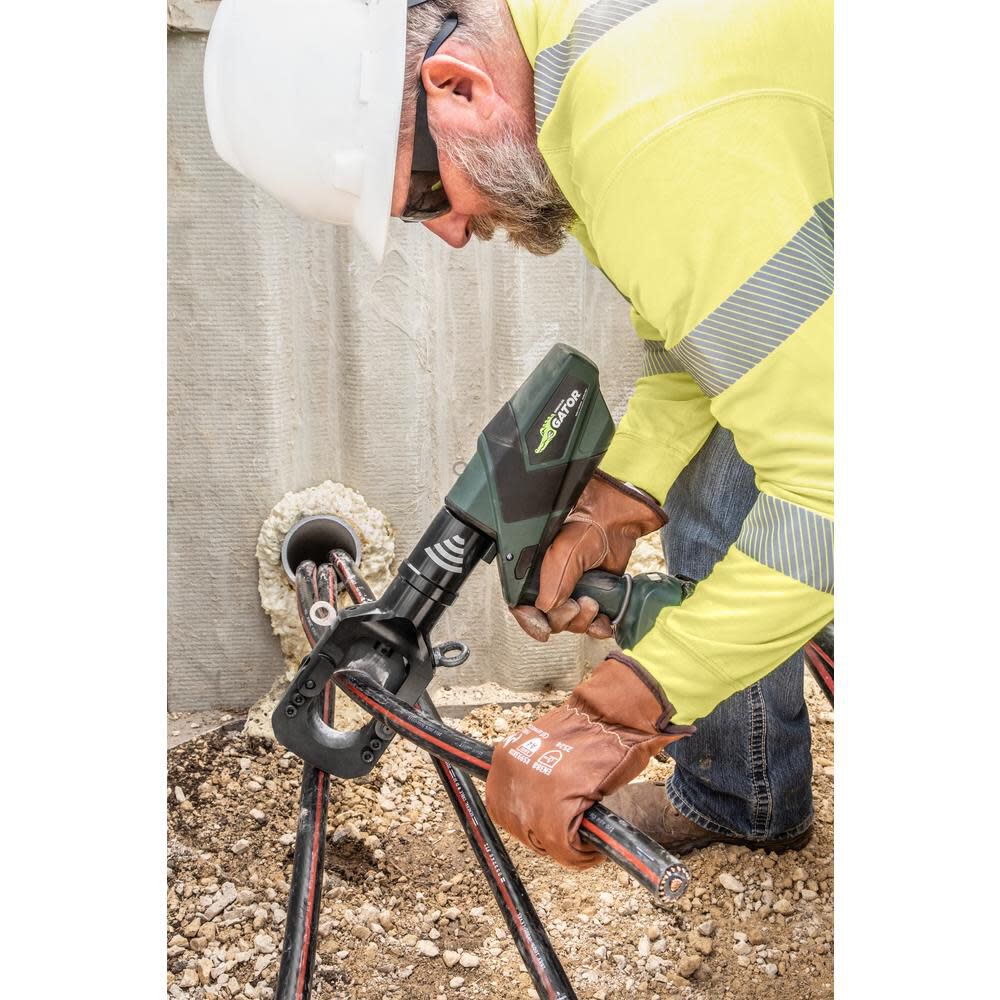 Greenlee 65mm Gator Remote Cable Cutter Bare (Bare Tool) - Image 3