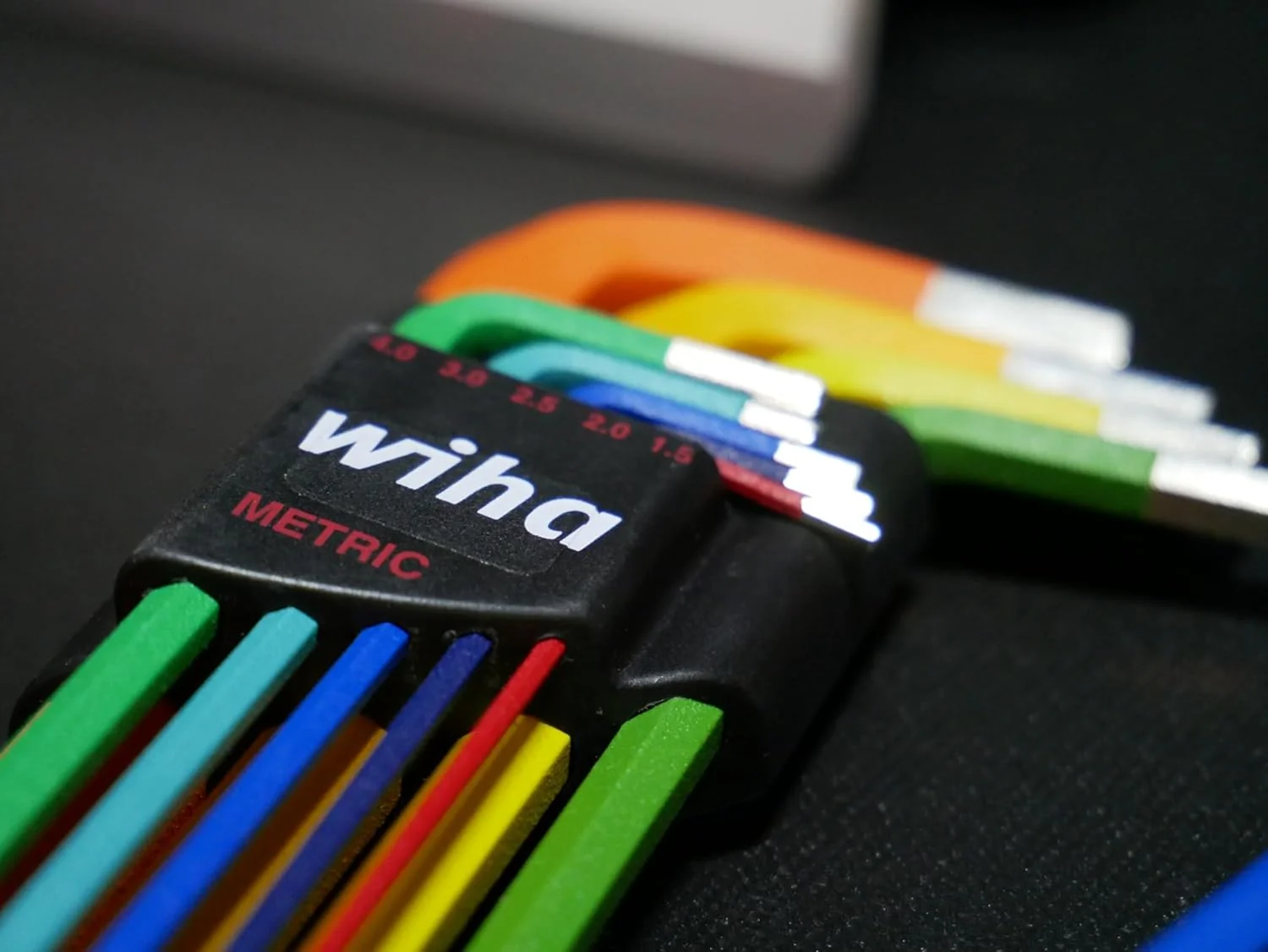Wiha 66980 9 Piece Ball End Color Coded Hex L-Key Set - Metric - Image 4
