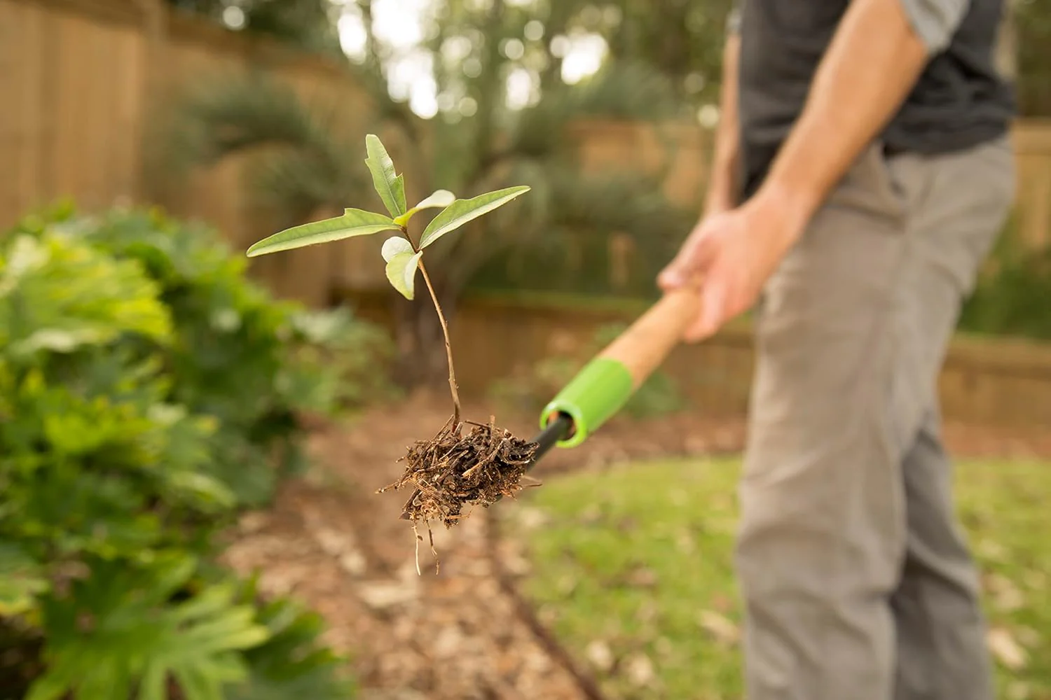 Ames COMPANIES THE 2942100 Forg Dandelion Weeder - Image 3
