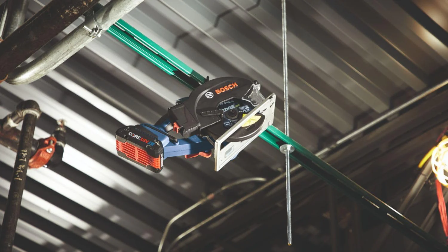 BOSCH GKM18V-20N 18V 5-3/8 Inch Metal-Cutting Circular Saw, LED Light, Hanging Hook (Bare Tool) - Image 9