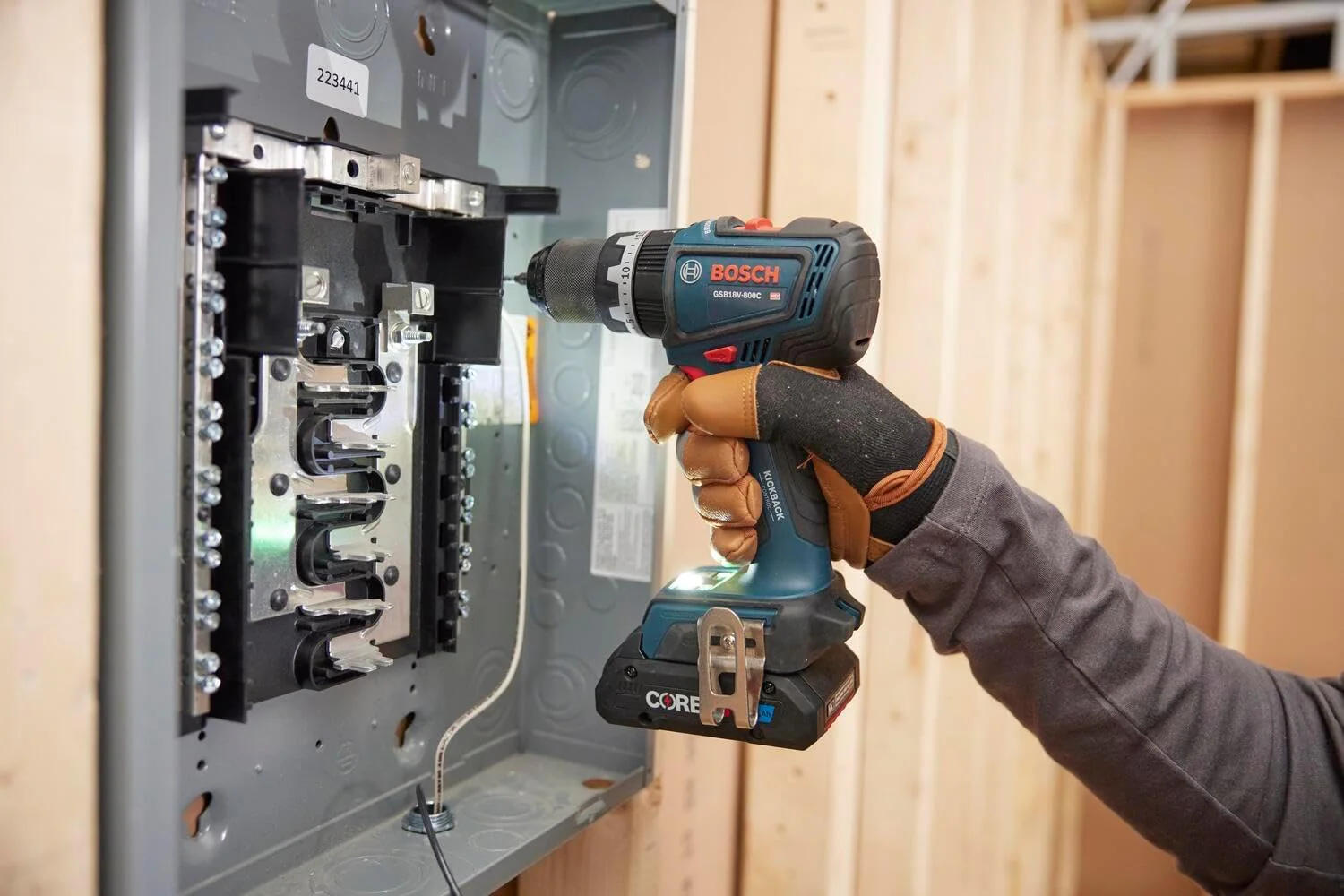 BOSCH GSB18V-800CB14 1/2 In. Brushless Connected-Ready Hammer Drill/Driver Kit with (1) CORE18V 4 Ah Advanced Power Battery - Image 9