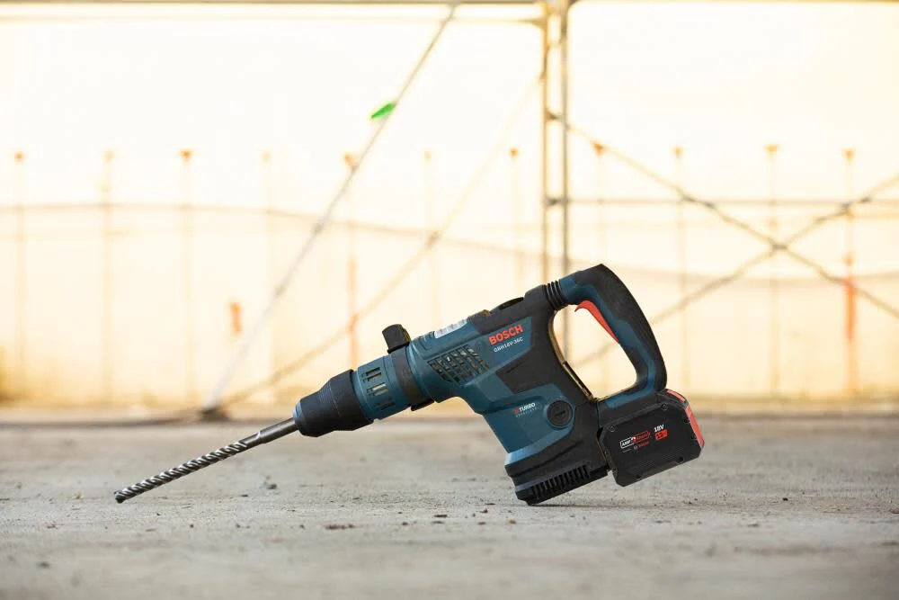 Bosch PROFACTOR 18V Hitman 1-9/16 In. Rotary Hammer Kit - Image 11
