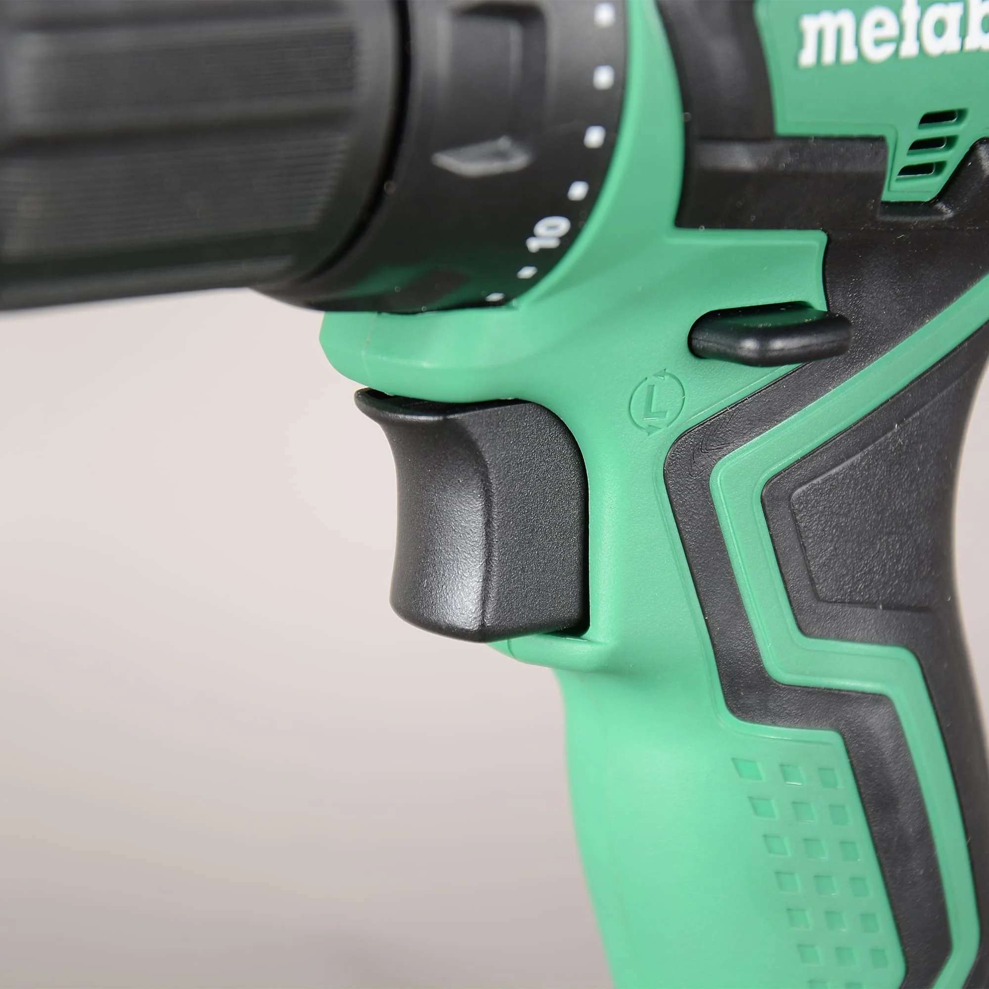 Metabo HPT 18V Sub-Compact Driver Drill (2.0Ah x2) - Image 7