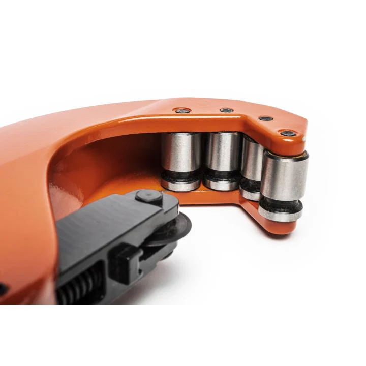 Crescent CMPC218 2-1/8" Metal Pipe Cutter - Image 5