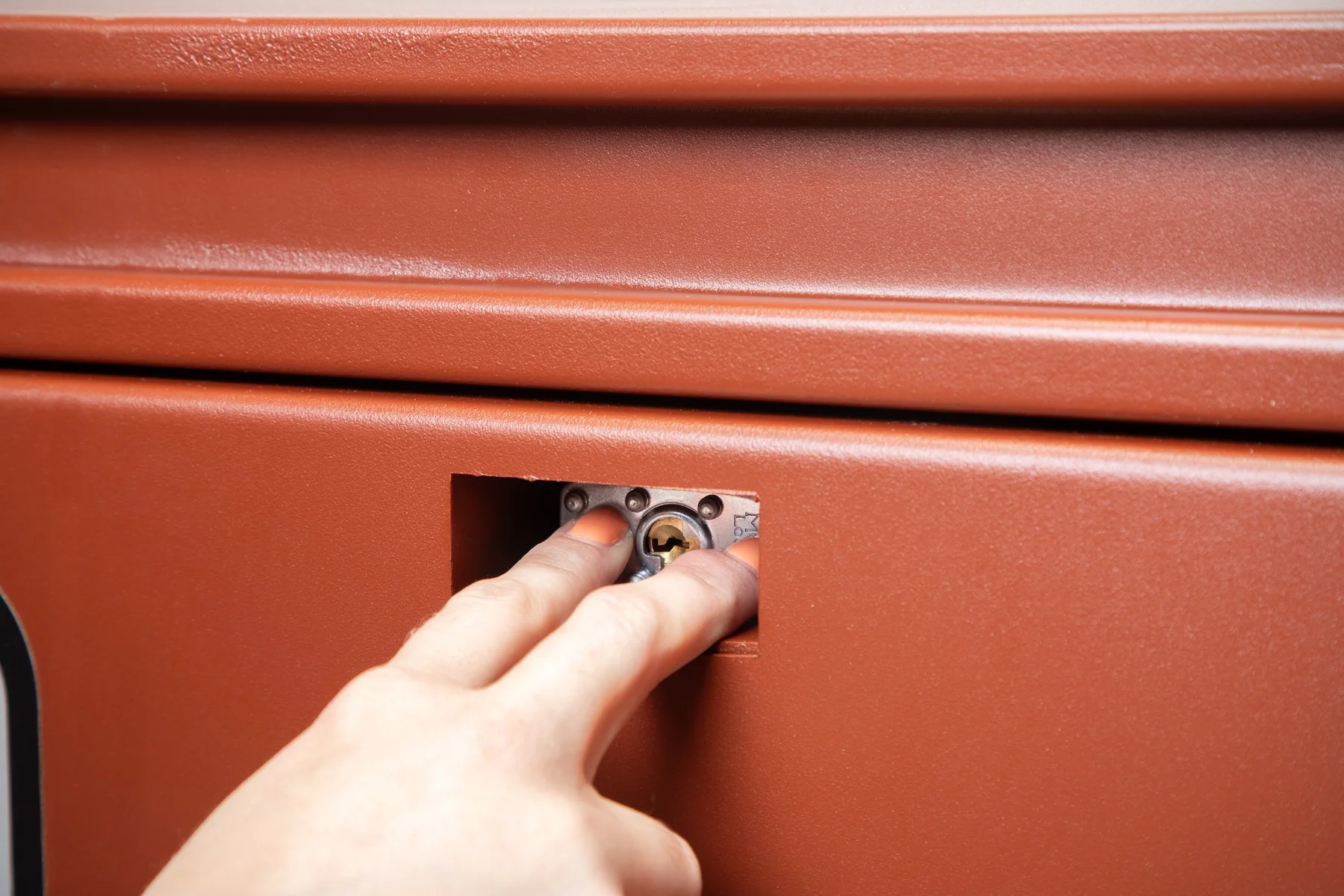 Crescent CJB637990 Jobox 48" Tradesman Steel Chest - Image 9