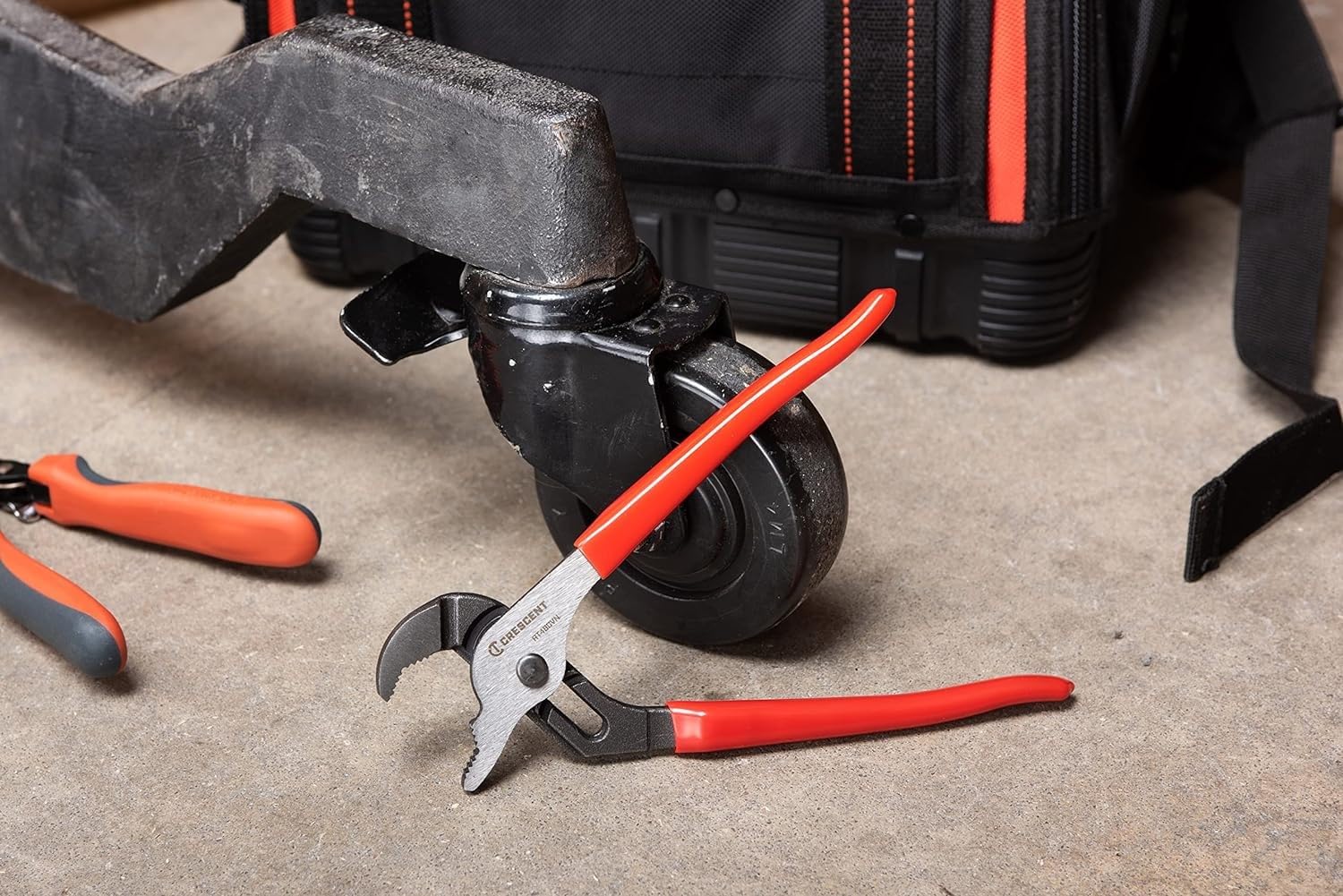 Crescent RT48CVN V-Jaw Tounge and Groove Dipped Grip Plier, 8" Size - Image 5