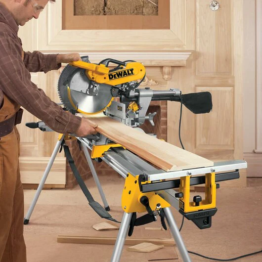 DEWALT DWS779 12 In. Double-Bevel Sliding Compound Miter Saw - Image 13