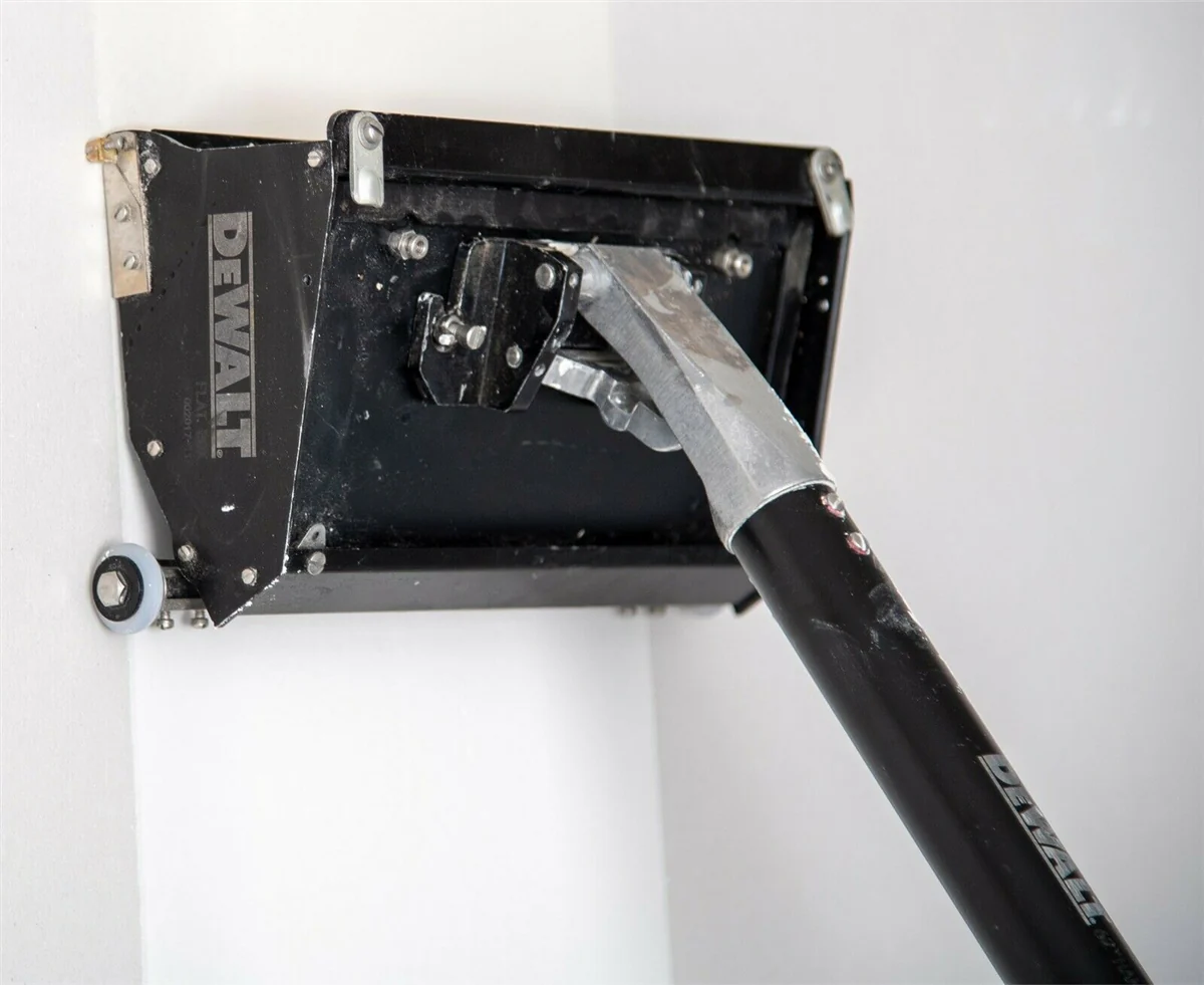 DEWALT (DXTT-2-770) 14 In. Classic Flat Box - Image 3