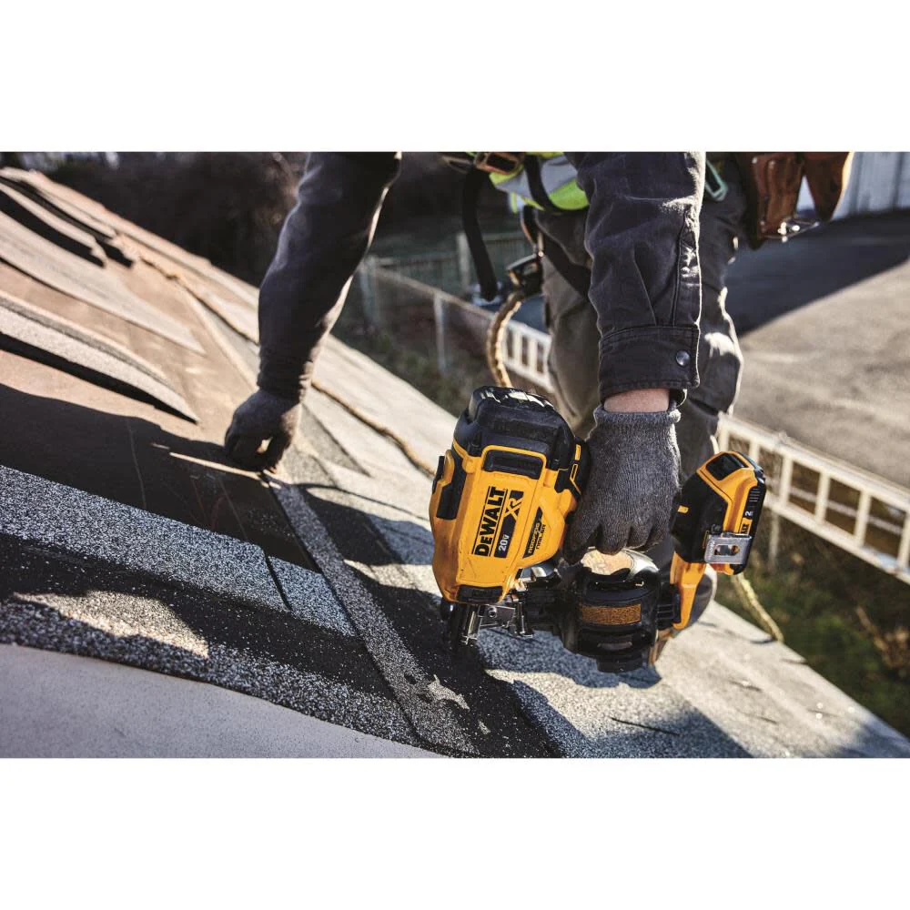 DEWALT 20V DCN45RNB MAX 15 Cordless Coil Roofing Nailer (Bare Tool) - Image 6