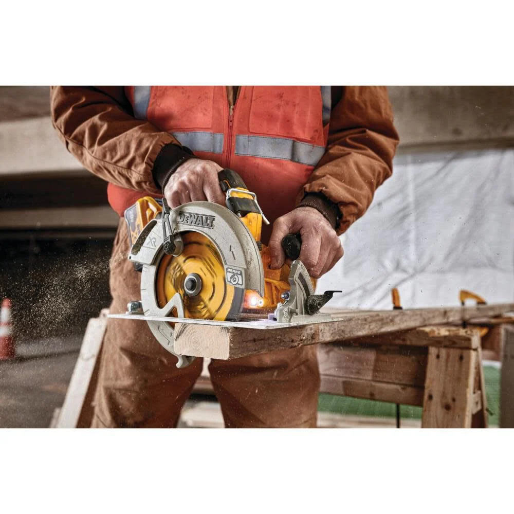 DeWALT 20V MAX XR 7-1/4 In. Circular Saw (Bare Tool) - Image 5