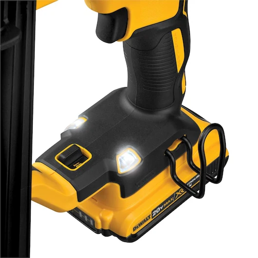 DEWALT DCN662D1 20V MAX XR 16 GA Cordless Straight Finish Nailer Kit - Image 9