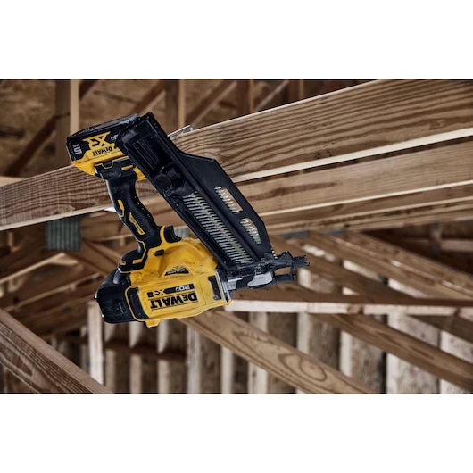 DEWALT DCN920B 20V MAX XR Brushless Cordless 21° Plastic Collated Framing Nailer (Tool Only) - Image 12