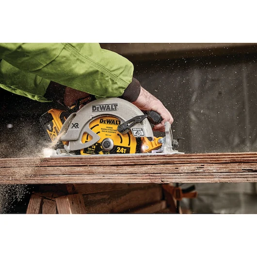 DEWALT DWA1714243 7-1/4-Inch 24-Tooth Circular Saw Blade (Pack of 3) - Image 5