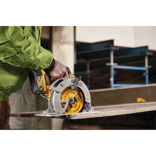 DEWALT DWA1714243 7-1/4-Inch 24-Tooth Circular Saw Blade (Pack of 3) - Image 7