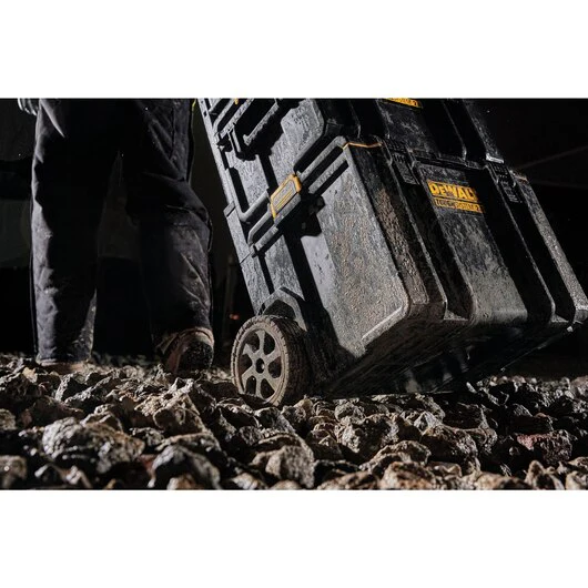 DeWALT DWST60436 TOUGHSYSTEM 2.0 Rolling Tower - Image 5