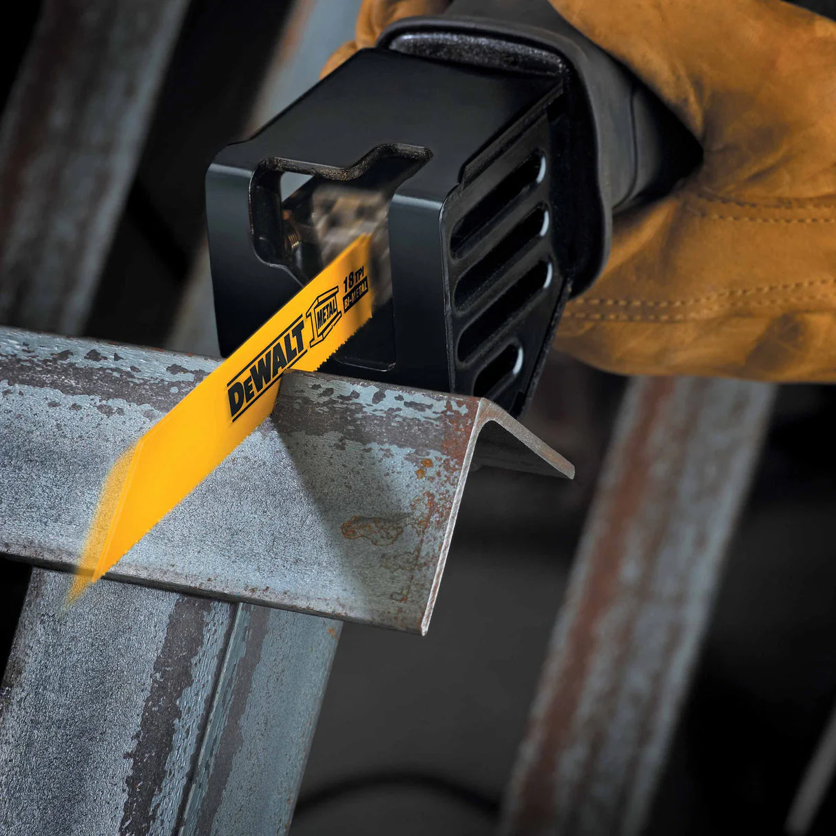 DEWALT DW4813 Reciprocating Saw Blades, Straight Back, Bi-Metal, 6-Inch, 24 TPI (Pack of 5) - Image 4
