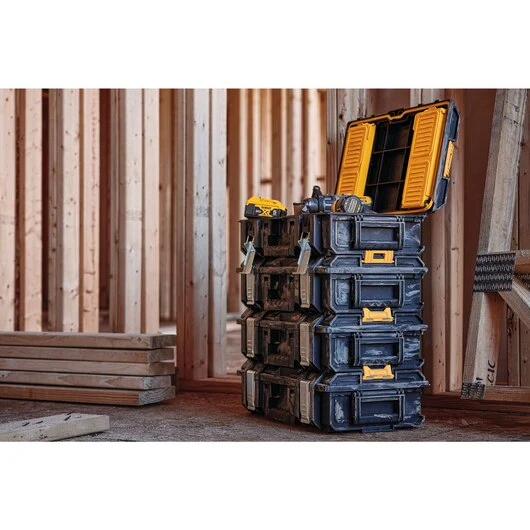 DeWALT (DCB205) 20V MAX Lithium-Ion Battery - Image 6