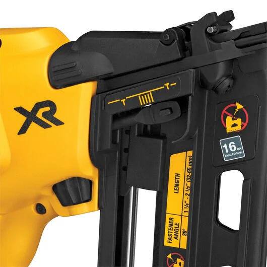 DeWALT (DCN660D1) 20V MAX 16-Gauge Angled Cordless Finish Nailer Kit - Image 4