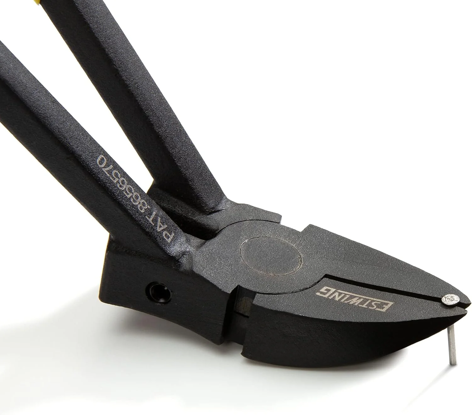 Estwing 42584 8.5-Inch Heavy Duty Nail Hunter Brad, Nail and Staple Remover - Image 3