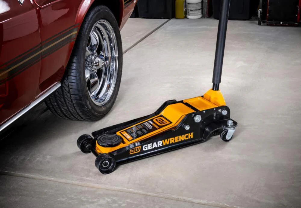 GEARWRENCH GWLPFJ3T 3.5 Ton Low Profile Floor Jack - Image 6