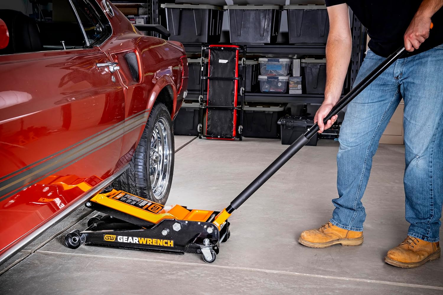 GEARWRENCH GWLPFJ3T 3.5 Ton Low Profile Floor Jack - Image 6