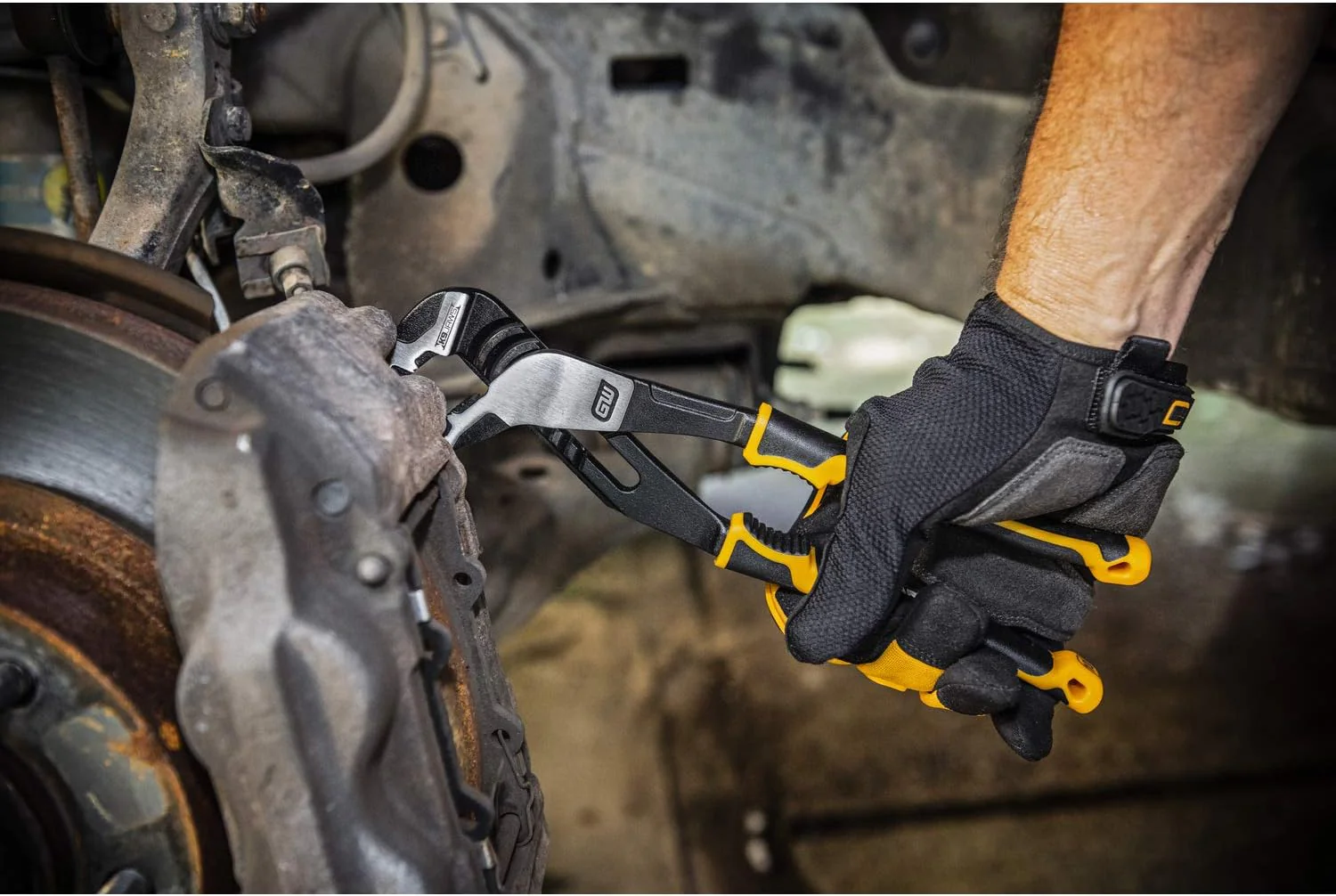 GEARWRENCH 8" Pitbull K9 Straight Jaw Dual Material Tongue and Groove Pliers - 82169C - Image 4