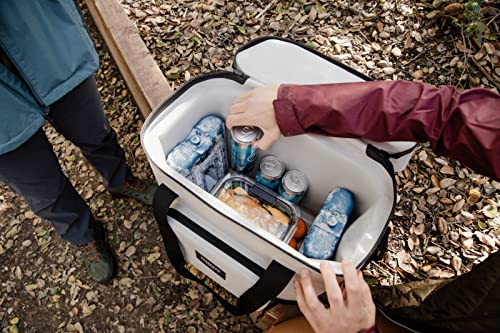 Igloo Trailmate 30-Can Cooler Bag, Spruce - Image 4