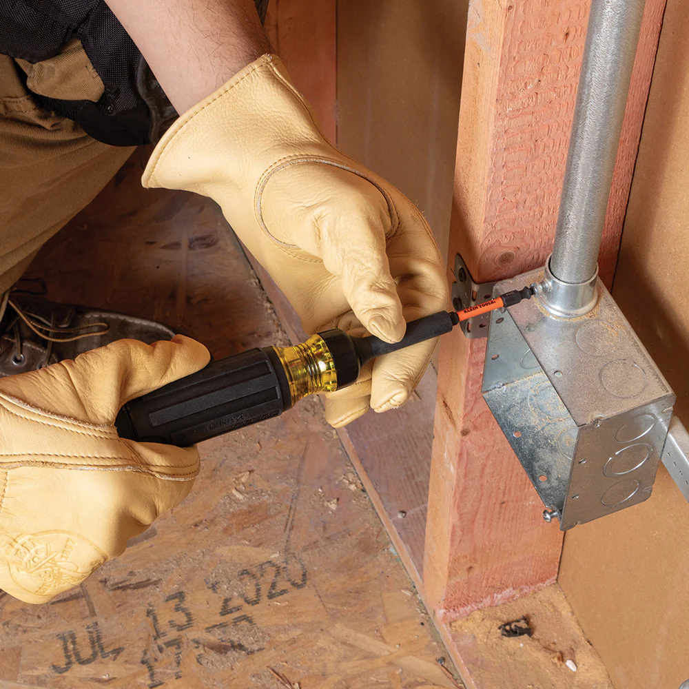 Klein Tools 32315HD 15-in-1 Ratcheting Impact-Rated Multi-Bit Torsion Zone Screwdriver - Image 3