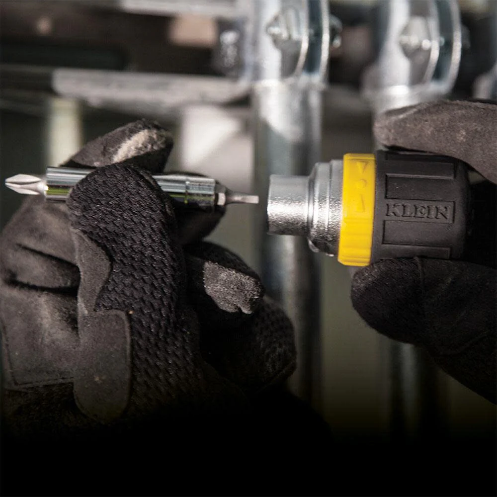 Klein Tools 32593 Multi-bit Ratcheting Screwdriver, 6-in-1 Stubby Tool with Phillips and Slotted Bits and 2 Nut Driver Sizes - Image 3