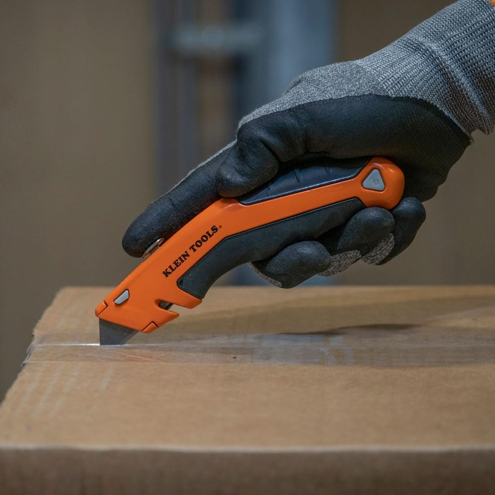 Klein Tools 44133 Klein-Kurve Retractable Utility Knife - Image 4