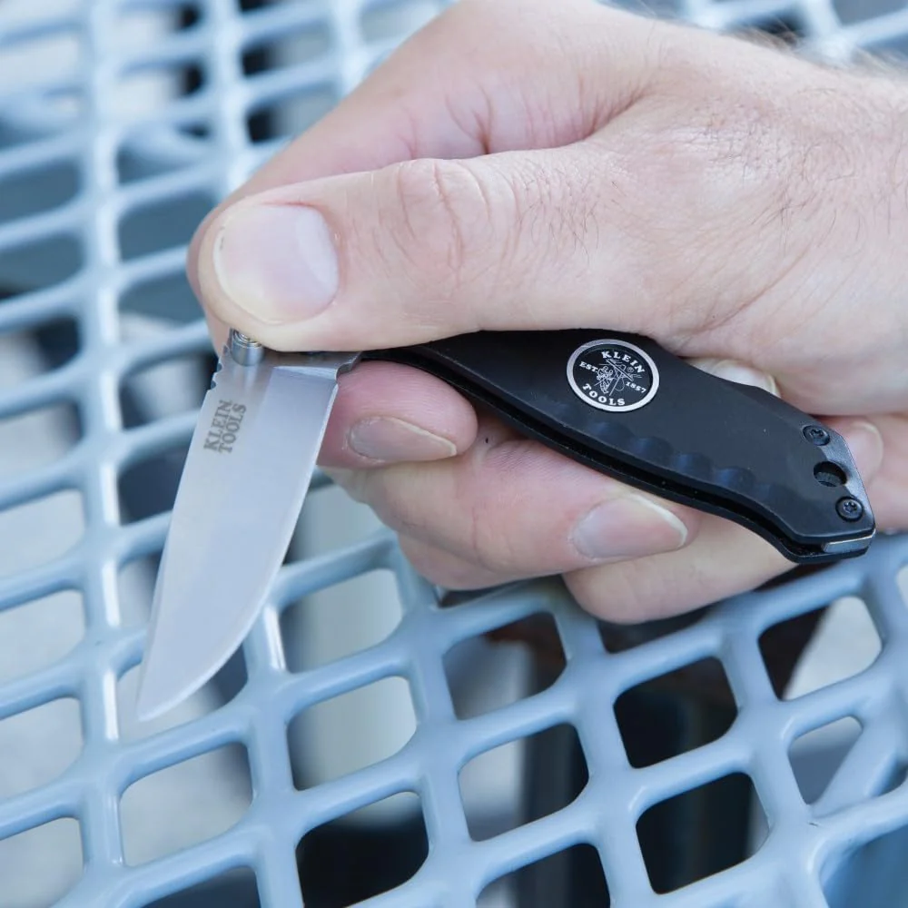 Klein Tools 44142 Compact Pocket Knife - Image 7