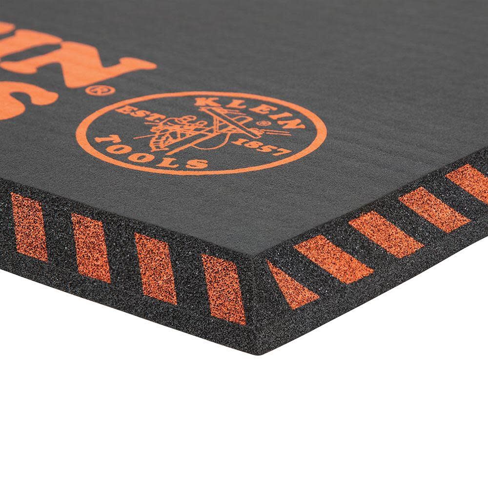Klein Tools 60136 Kneeling Pads, Adult Men's Large Soft Thick Closed Cell Soft Foam Professional Tradesman Pro Pads with Handle - Image 7