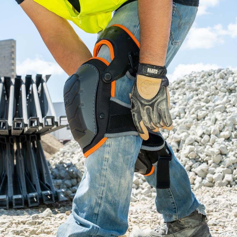Klein Tools 60491 Hinged Knee Pads, Heavy Duty Gel Foam Protective Knee Pads with Quick-Fasten Buckle and Thigh Strap, Black - Image 9
