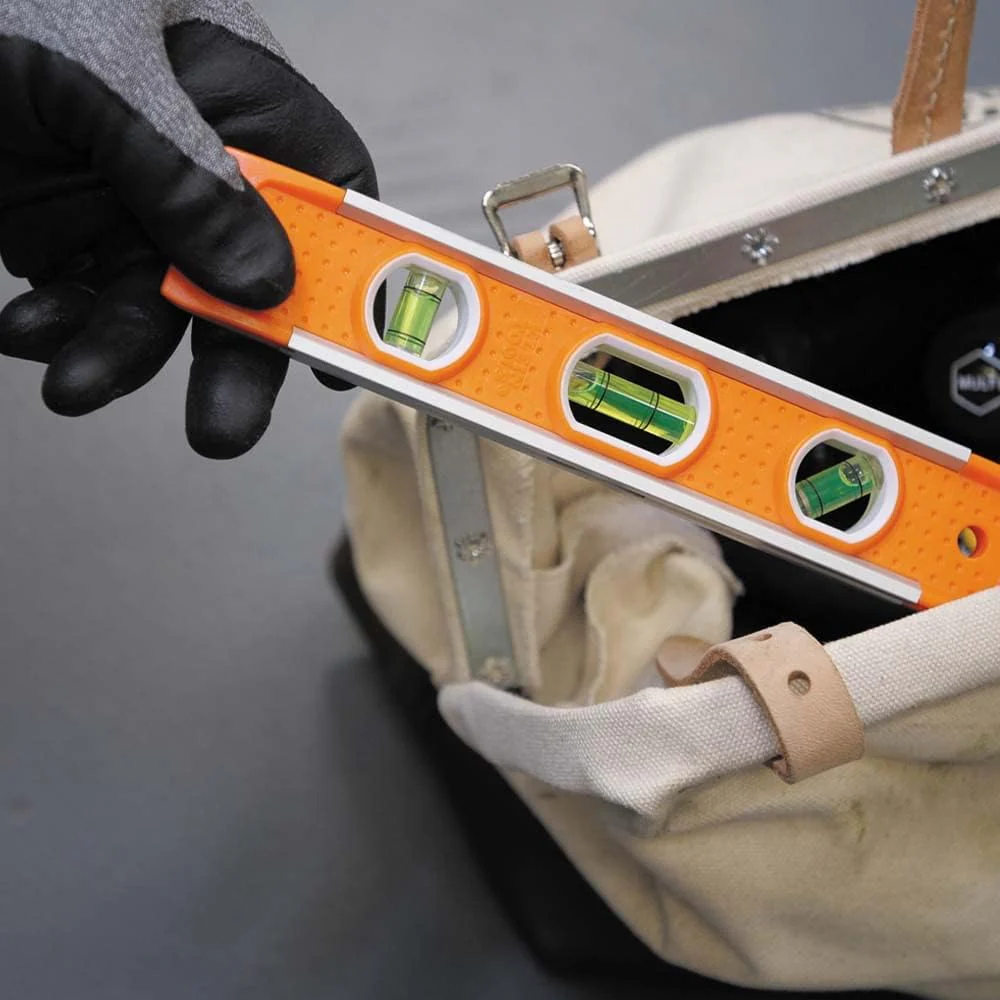 Klein Tools 935 Torpedo Level, 3 Vial, 9-Inch - Image 9