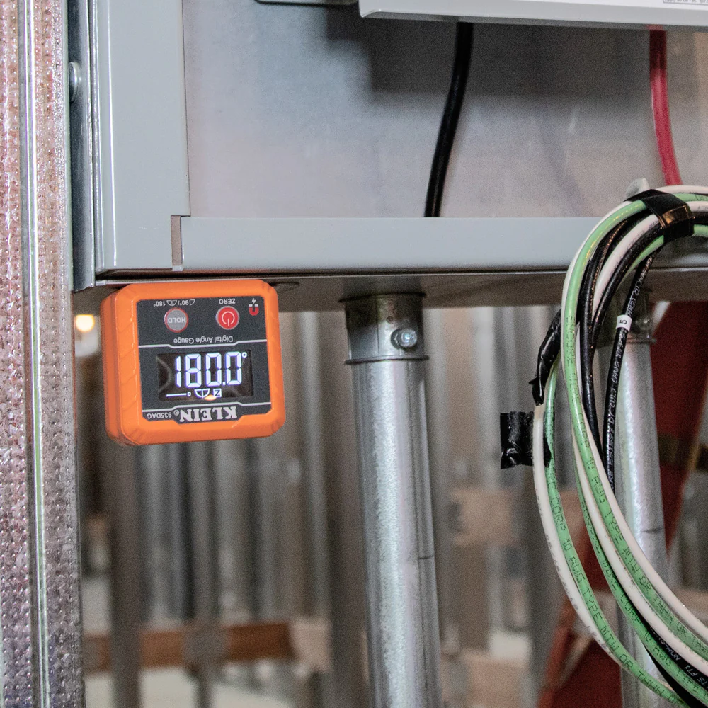 Klein Tools 935DAG Digital Angle Gauge and Level - Image 11