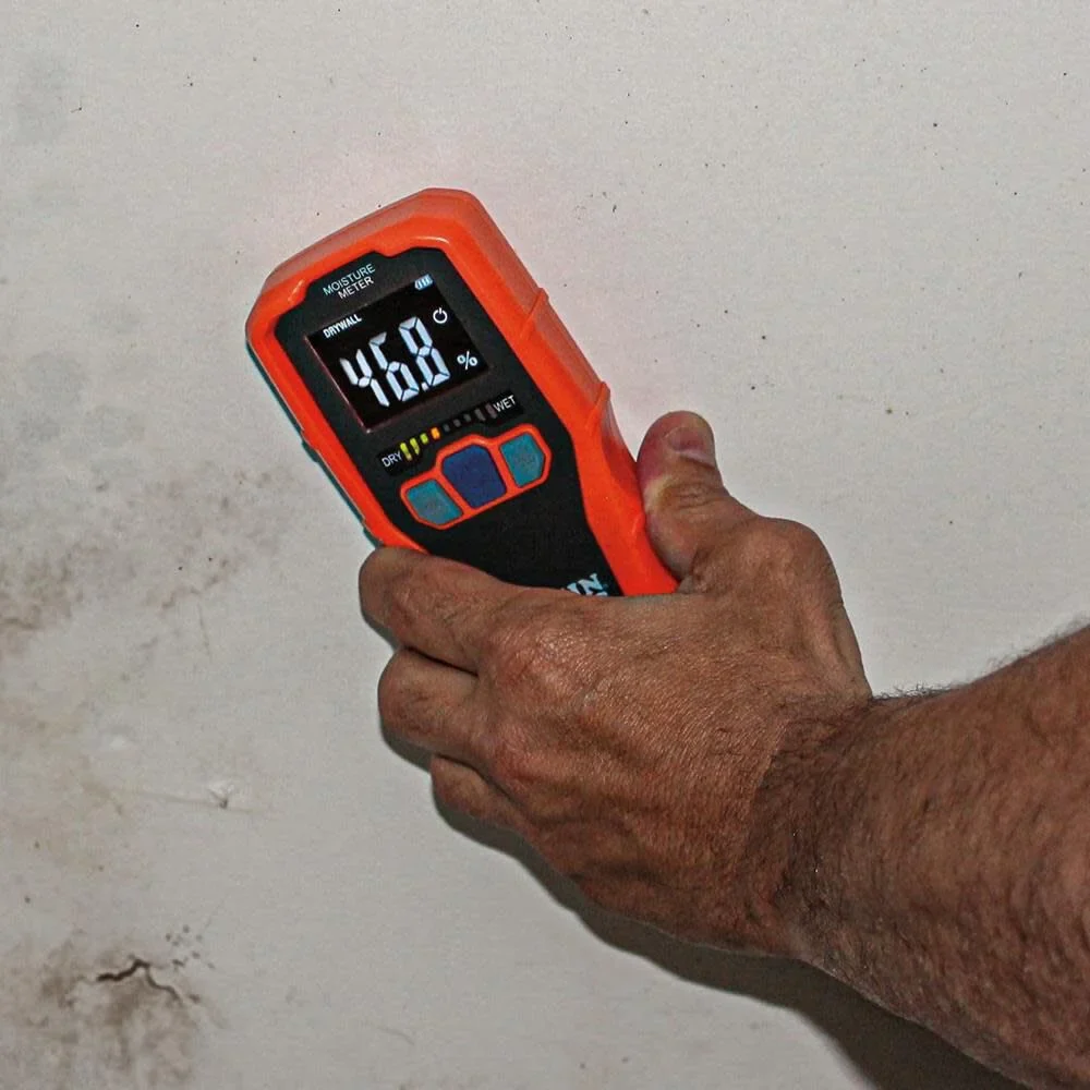 Klein Tools ET140 Pinless Moisture Meter for Non-Destructive Moisture Detection in Drywall, Wood, and Masonry; Detects up to 3/4-Inch Below Surface - Image 8