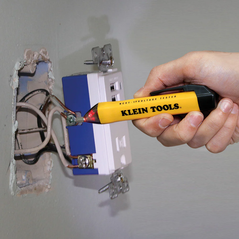 Klein Tools NCVT1P Voltage Tester, Non-Contact Low Voltage Tester Pen, 50V to 1000V AC, Audible and Flashing LED Alarms, Pocket Clip - Image 4