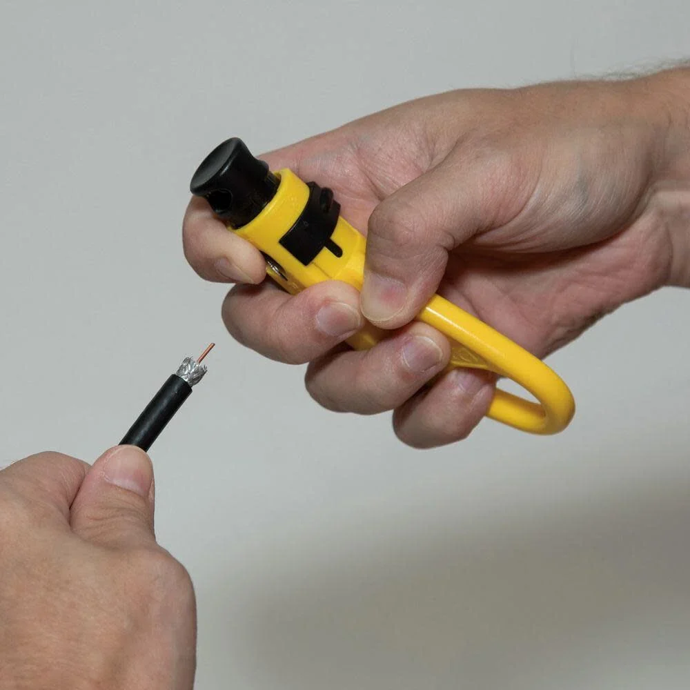 Klein Tools VDV026-211 Coax Installation Kit with Crimp Tool, Cable Cutter, Stripper and F Connectors with Storage Bag - Image 8