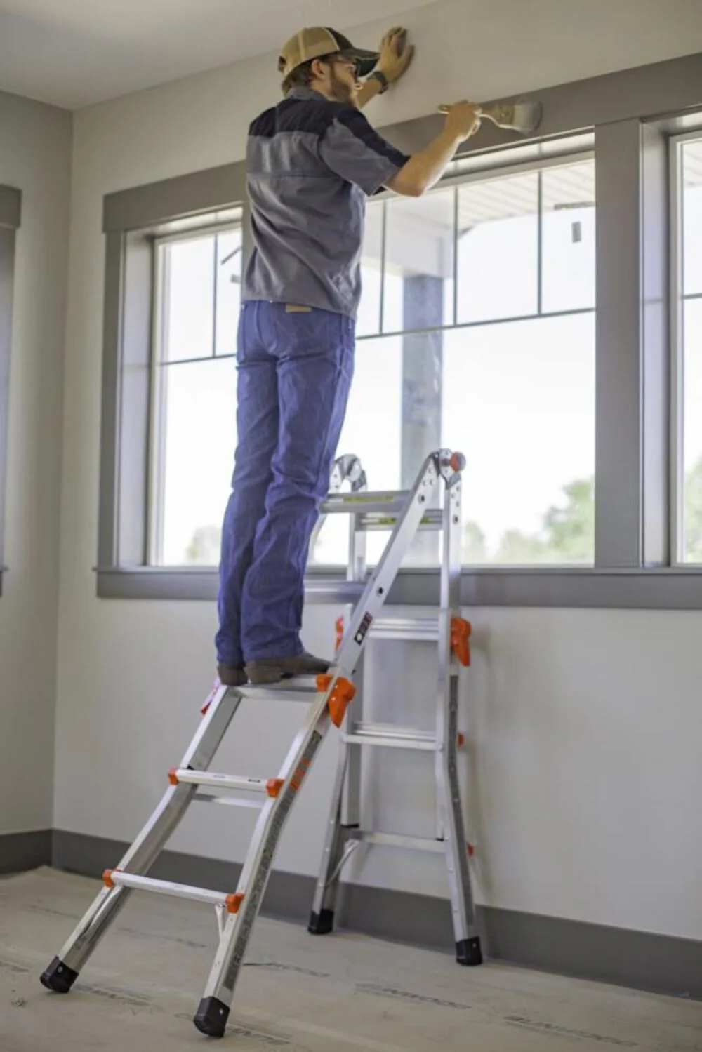 Little Giant Ladders Velocity Model 13 300lbs Rated Type-1A Multi-Use Ladder - Image 5
