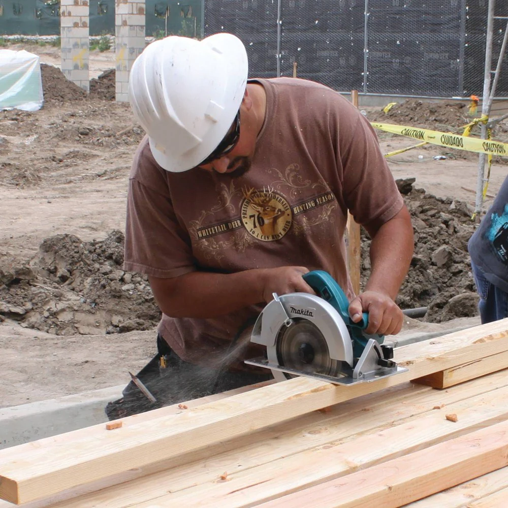 Makita 5007FA - 7-1/4" Circular Saw, 15 AMP, L.E.D. Light, electric brake - Image 2