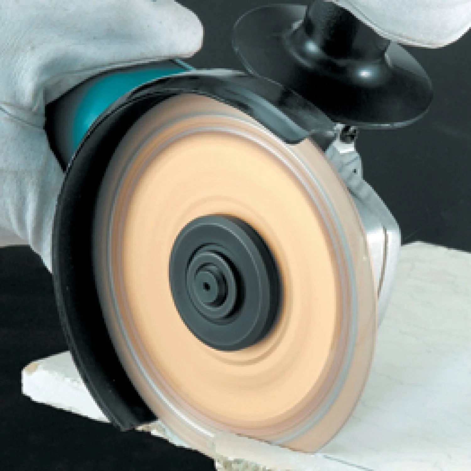 Makita 9557PBX1 - 4-1/2" Paddle Switch Cut-Off/Angle Grinder with aluminum case, diamond blade, 5 ea. grinding wheel, cut-off & grinding guards, lock-off, lock-on - Image 2