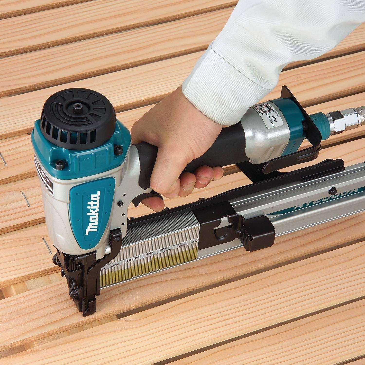 Makita 1" Wide Crown Stapler, 16 Ga. - Image 7