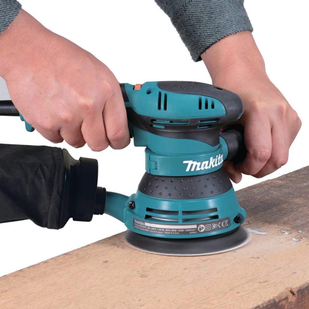Makita 5” Random Orbit Sander, 3 AMP, 4,000-12,000 OPM, var. spd., case - Image 2