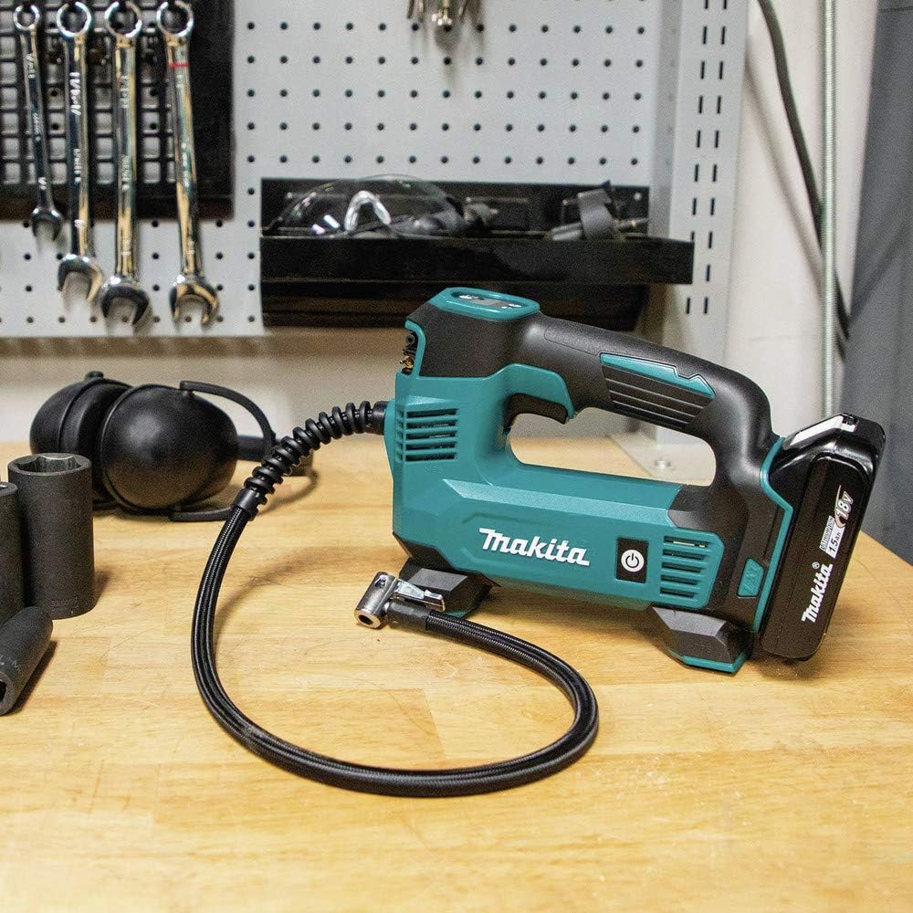 Makita DMP180SYX 18V LXT Lithium-Ion Cordless Inflator Kit (1.5Ah) - Image 7