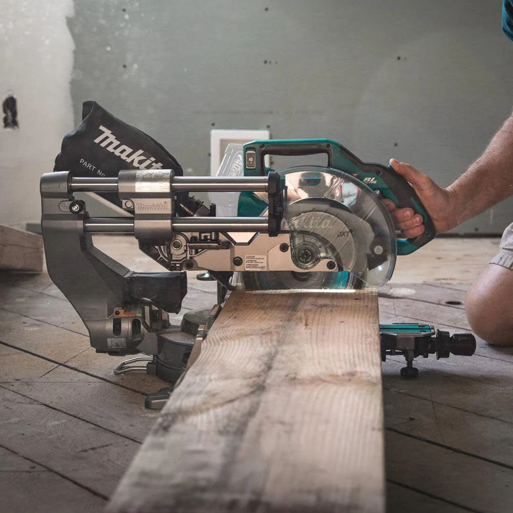 Makita (GSL02Z) 40V Max XGT️ Miter Saw 8-1/2in (Bare Tool) - Image 2
