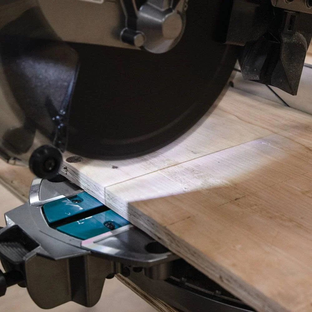 Makita GSL03M1 40V Max XGT️ 10 In. Dual Bevel Sliding Compound Miter Saw Kit - Image 6
