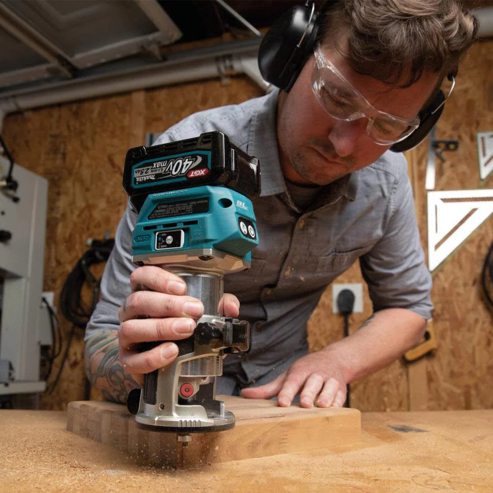 Makita GTR01D1 40V Max XGT Brushless Cordless Compact Router Kit - Image 12