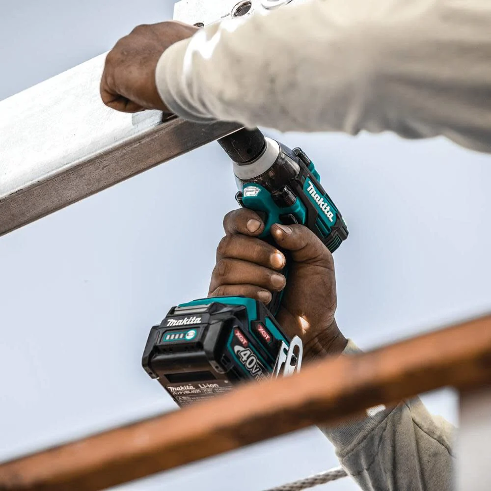 Makita 40V MAX XGT Brushless Cordless 4-Speed 1/2 In. Sq. Drive Impact Wrench Kit w/ Friction Ring Anvil (2.5Ah) - Image 8