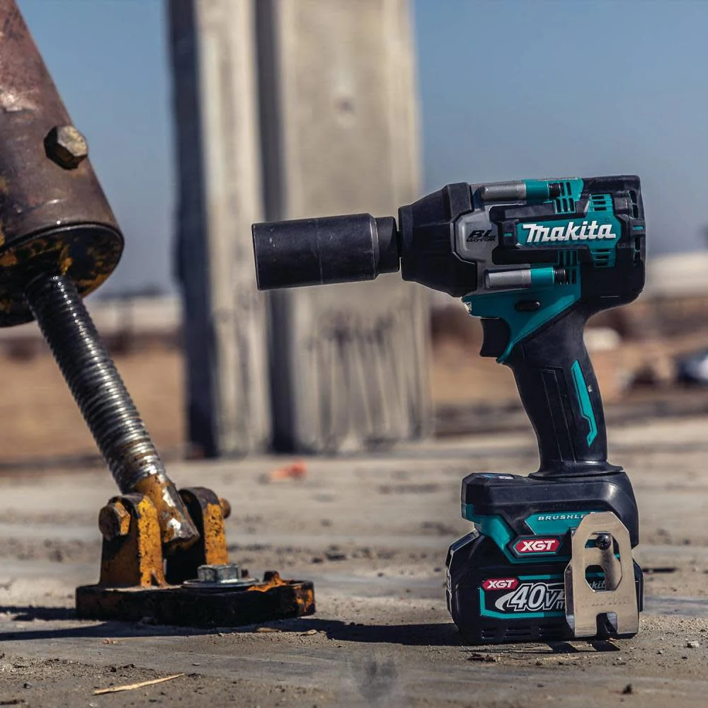 Makita (GWT07D) 40V MAX XGT️ 1/2 In. Square Impact Wrench Kit - Image 4
