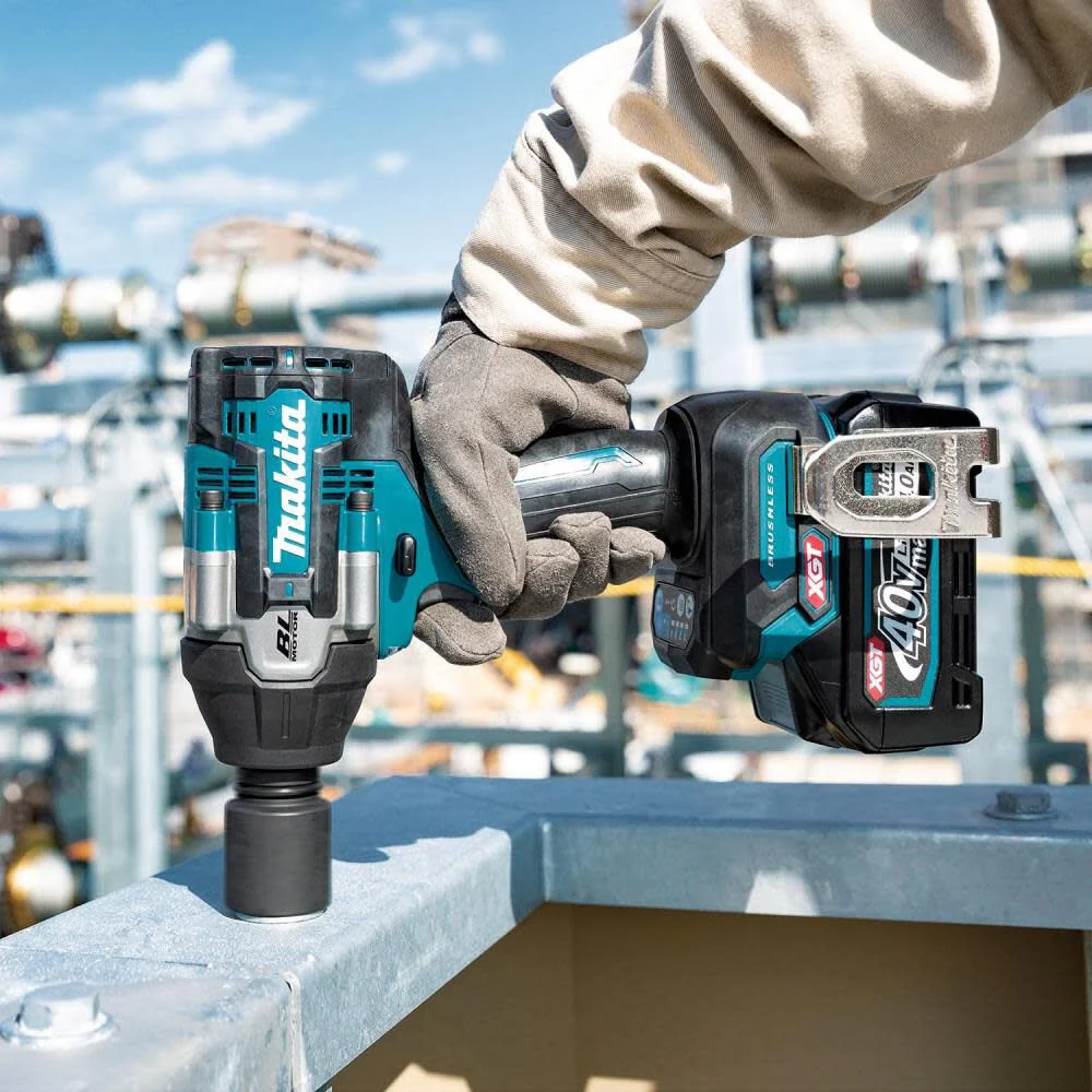 Makita (GWT07D) 40V MAX XGT️ 1/2 In. Square Impact Wrench Kit - Image 6
